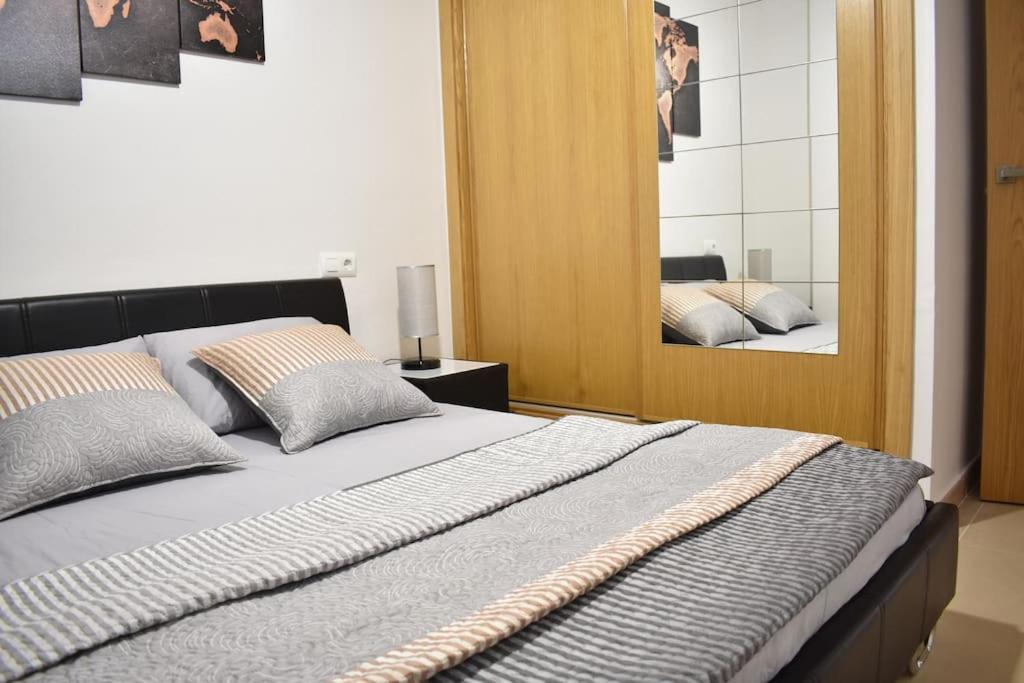 Apartment Carteya With Parking And Close To Bus Station الجيسايرس المظهر الخارجي الصورة